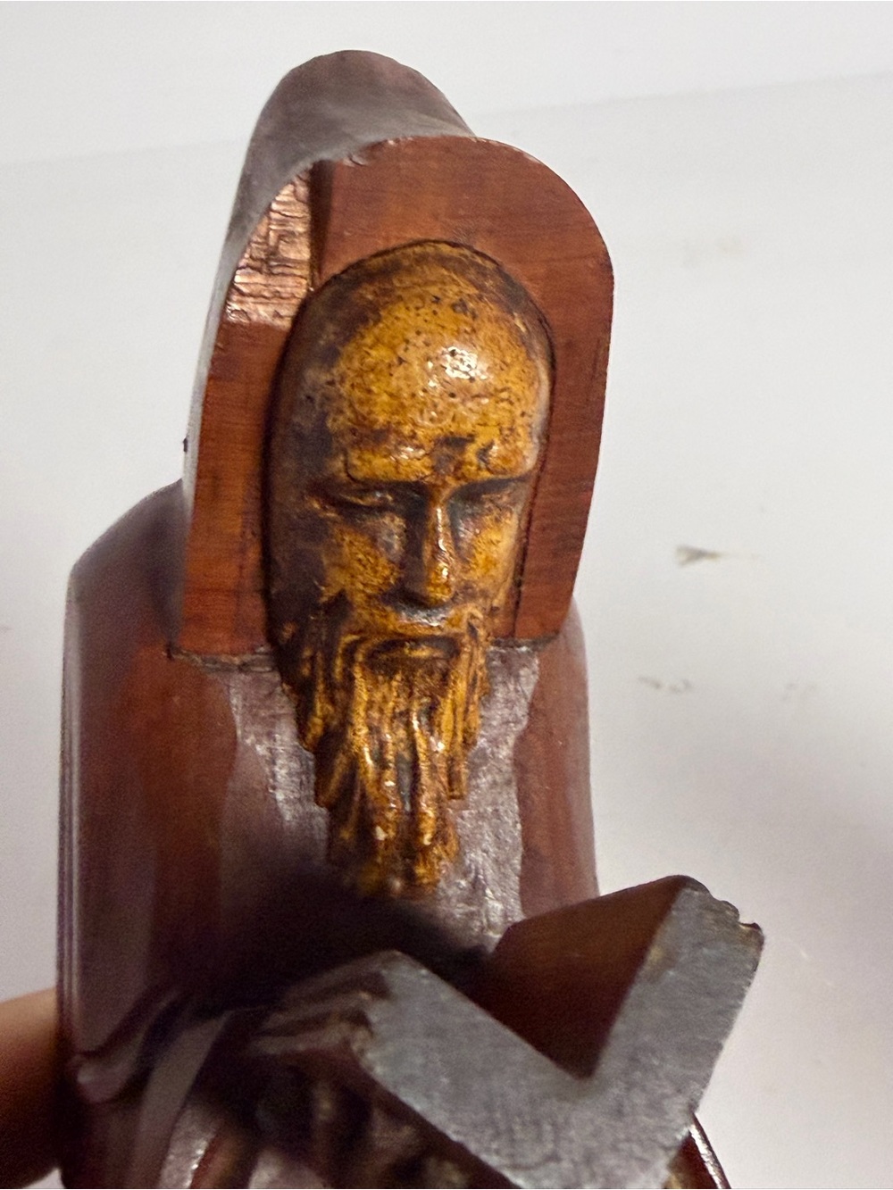 Vintage Hand Carved Wood Monk Bookends Pair Hooded Friars Reading Books 9.5” - Picture 8 of 16
